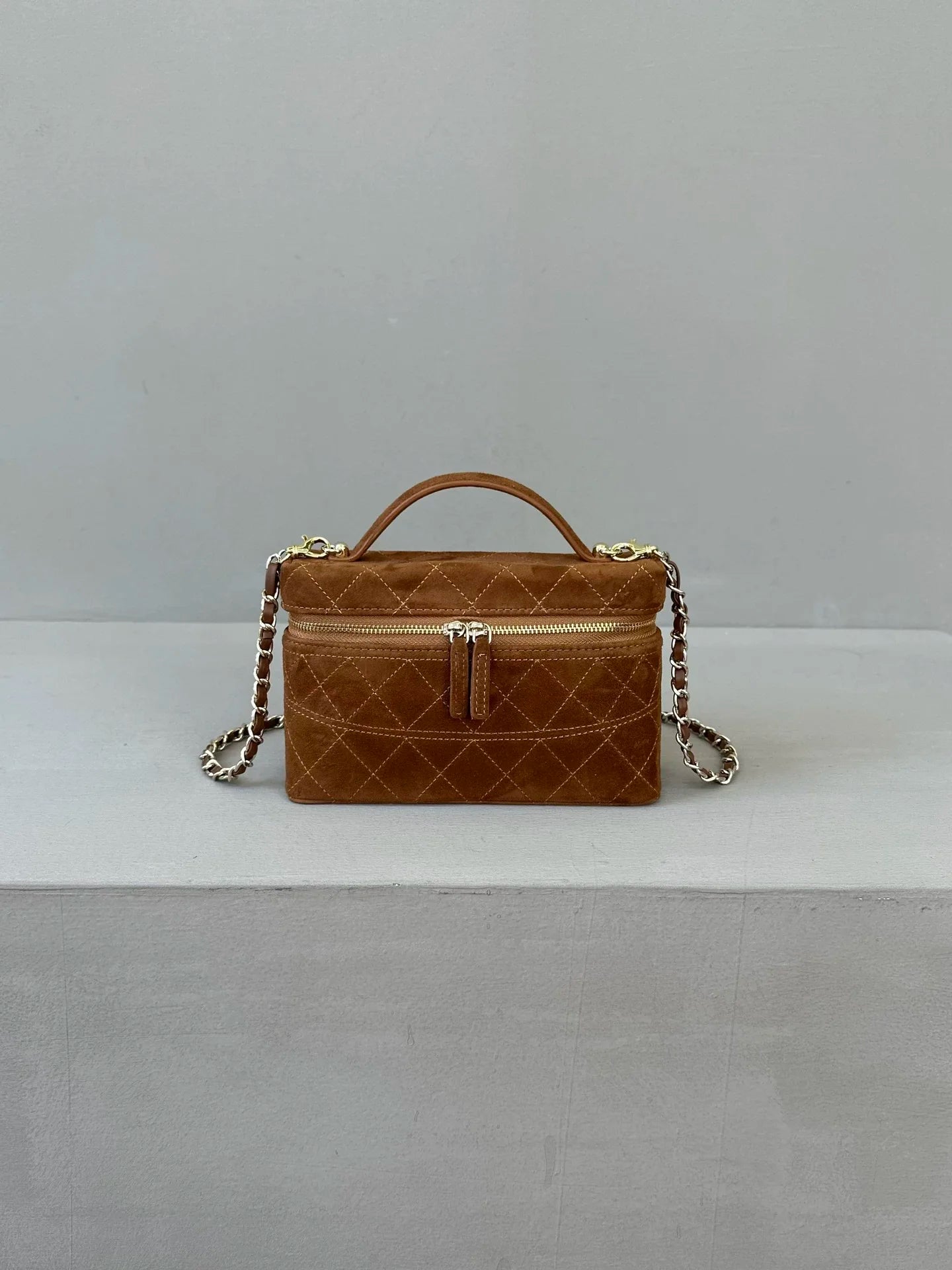 Elegant Frosted Suede Diamond Grid Chain Bag