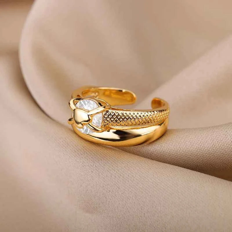Exquisite Gold Heart Ring - Adjustable Luxury Stainless Steel