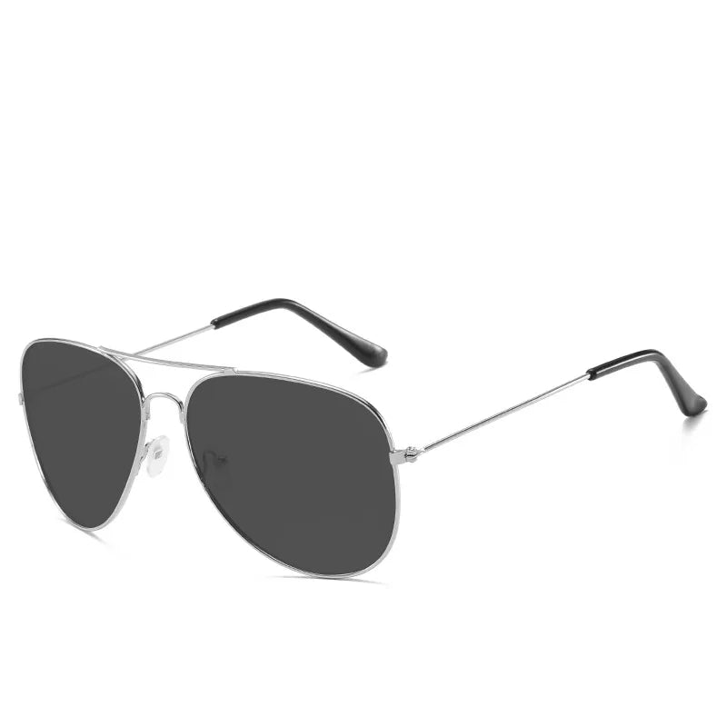 Luxury Men's Pilot Sunglasses - UV400 Polarized Driving Eyewear