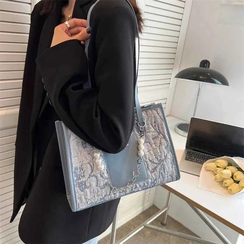 Elegant Large Capacity Tote Bag with Pearl Chain