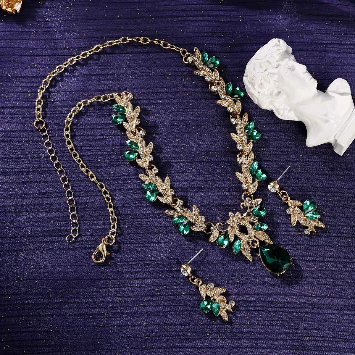 Exquisite Luxury Rhinestone Bridal Jewelry Set - Crystal Necklace & Earrings