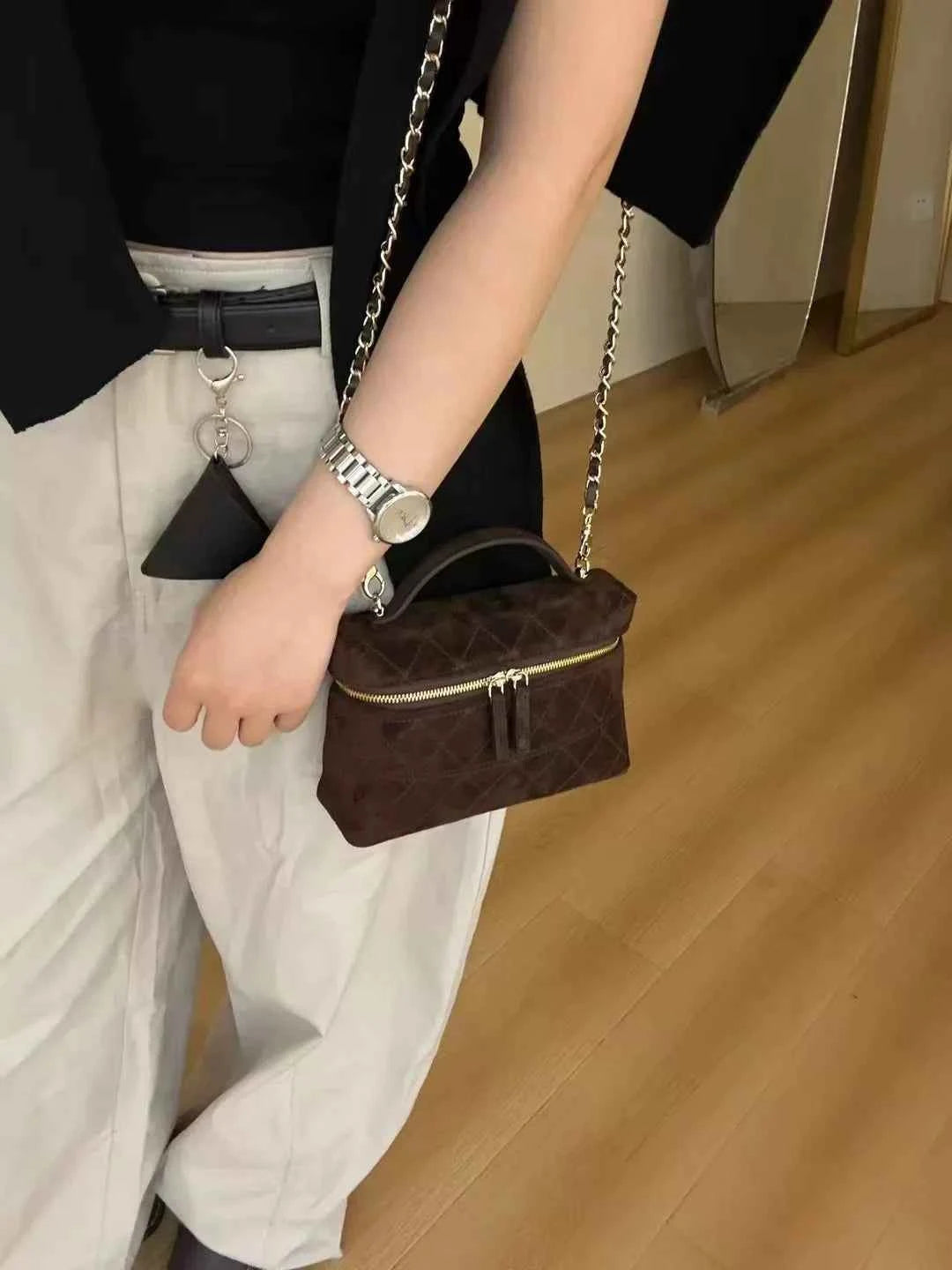 Elegant Frosted Suede Diamond Grid Chain Bag