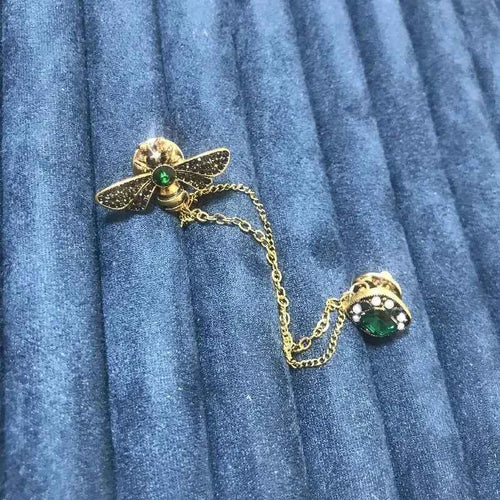 Elegant Crystal Bee Brooch - Luxury Sweater Pin & Tassel Accessory