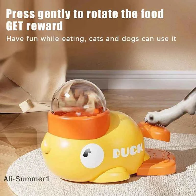 【E】Pet Snack Feeder Dog Food Dispenser Automatic Feeder Puppy Cartoon Duck Whale Design Used To Train Cats Accessories Supplies