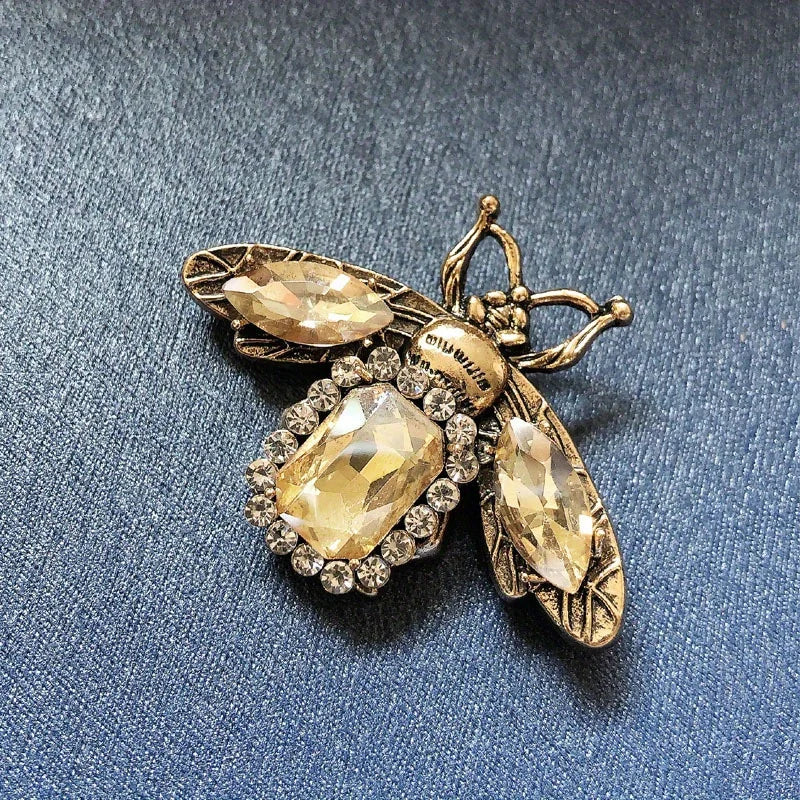 Elegant Crystal Bee Brooch Pin - Vintage Rhinestone Insect Badge