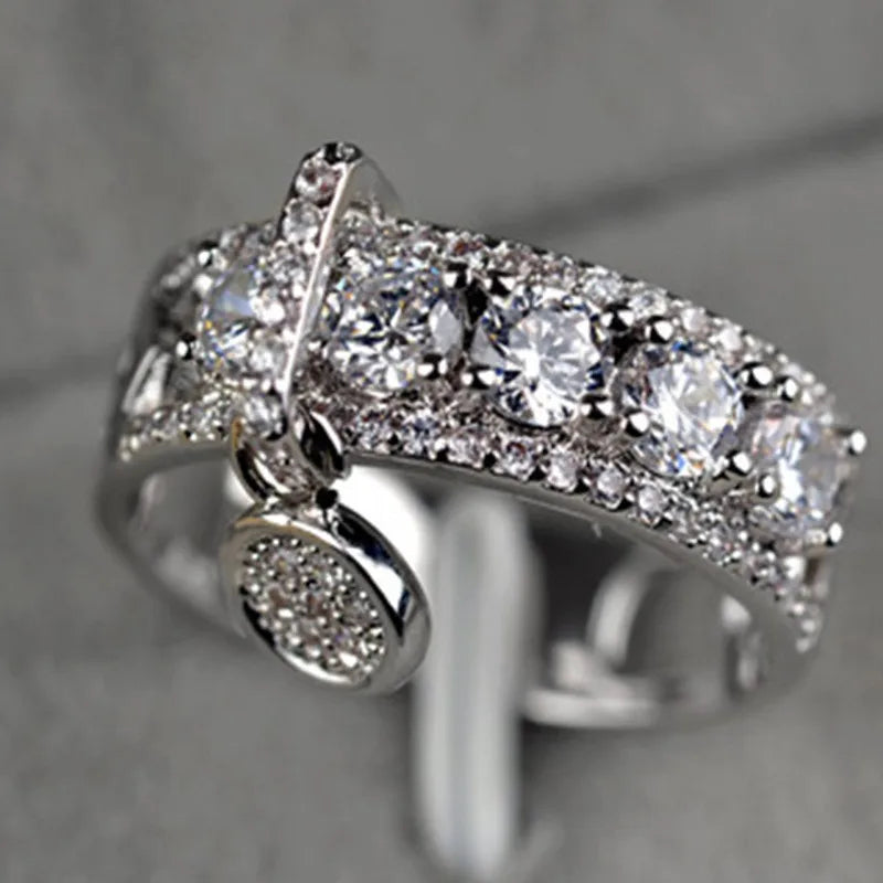 Luxury Crystal Engagement Ring - Vintage Rose Gold Wedding Band