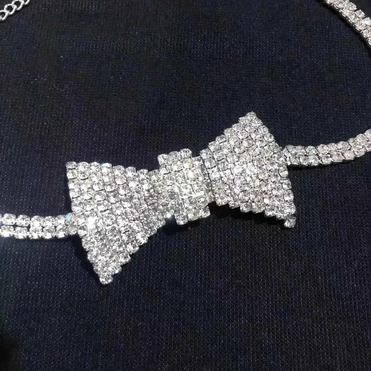 Elegant Crystal Bow Necklace - Rhinestone Jewelry Accessory