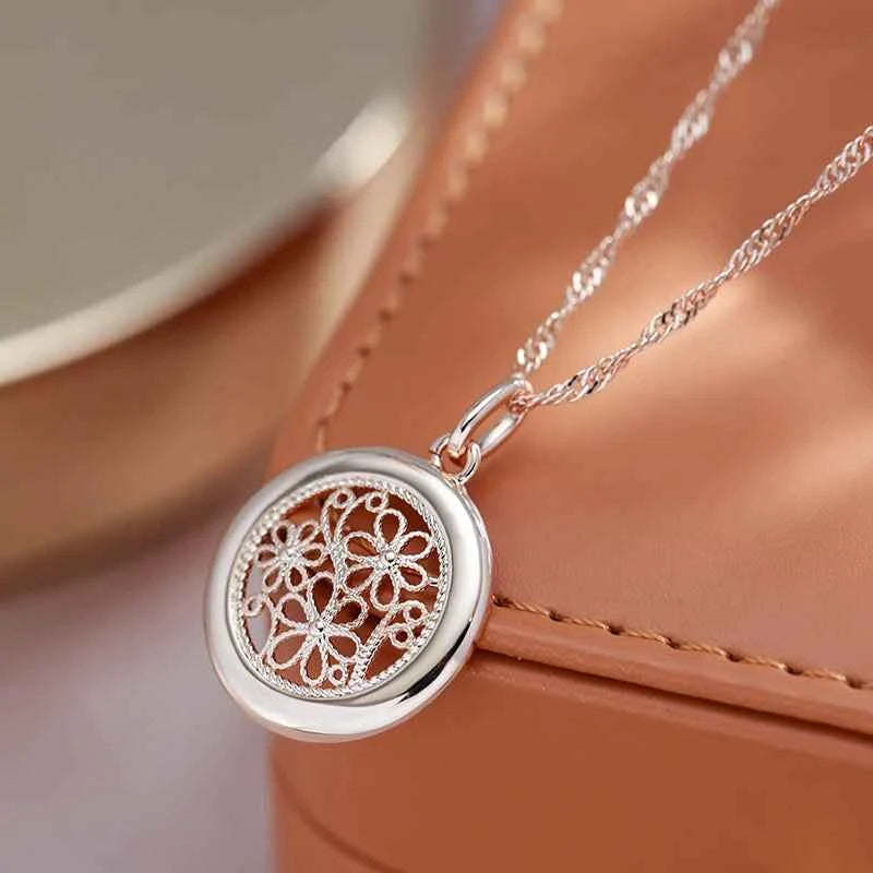 Luxury Rose Gold Boho Flower Necklace - Glossy Metal Pendant