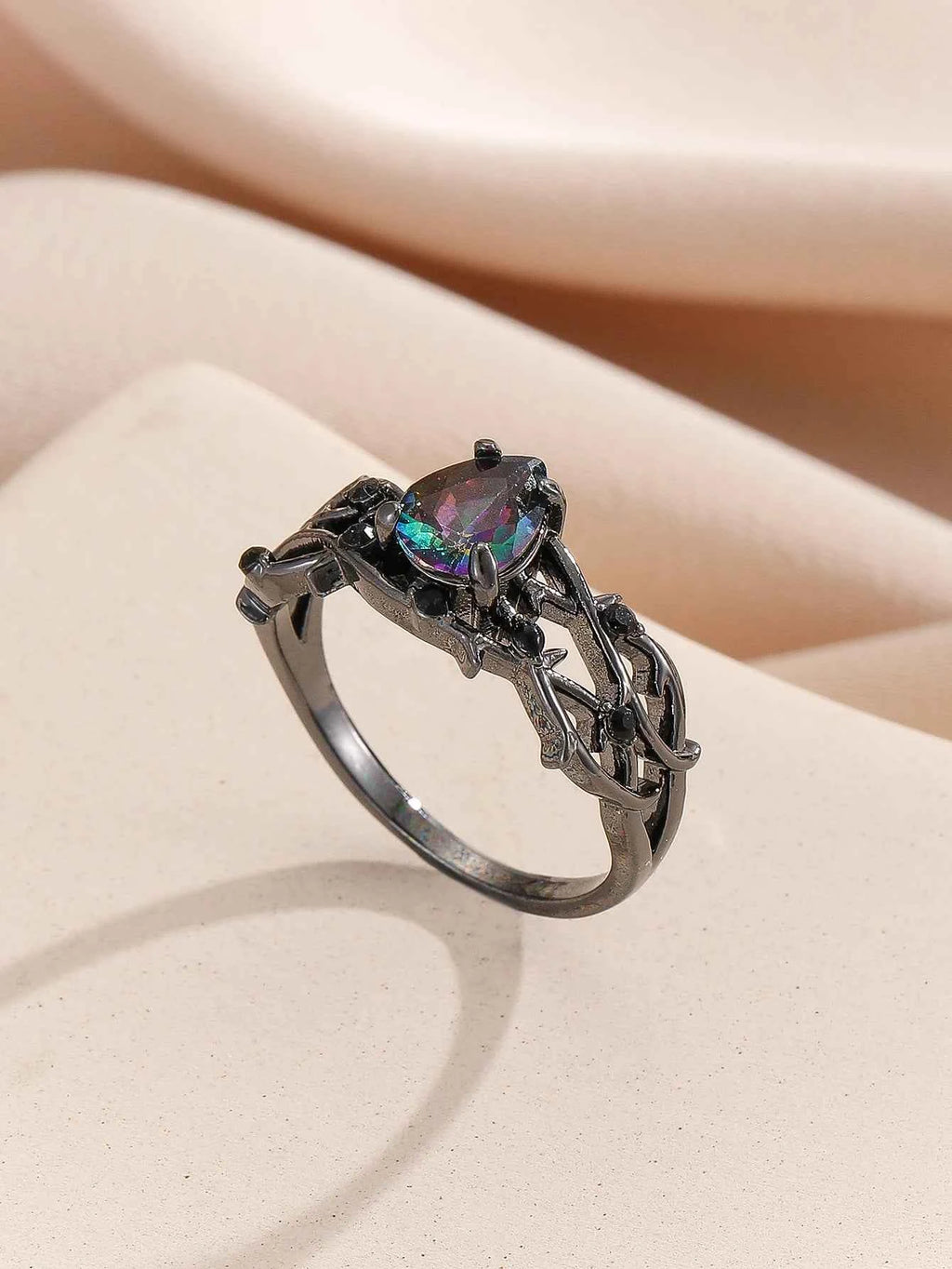 Elegant Vine Ring - Luxury Gun Black Cubic Zirconia Jewelry