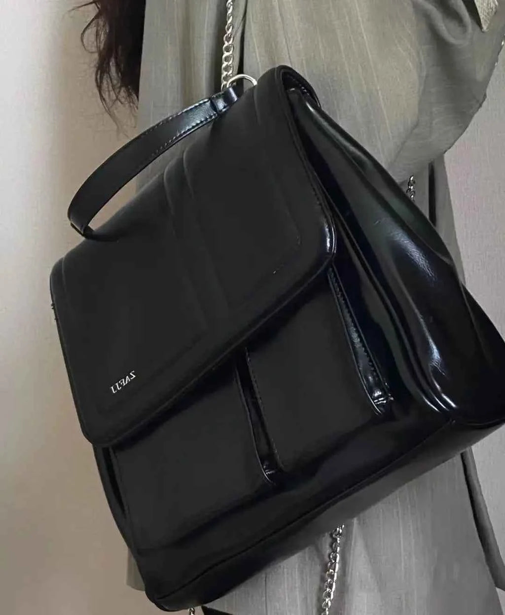 Elegant Black Leather Crossbody Bag - Large Capacity Vintage Style
