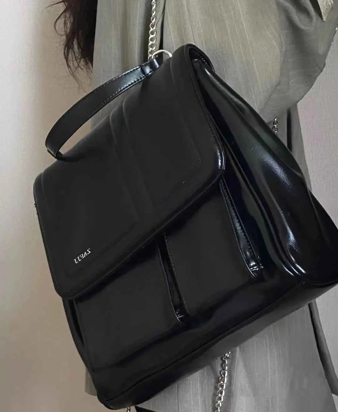 Elegant Black Leather Crossbody Bag - Large Capacity Vintage Style