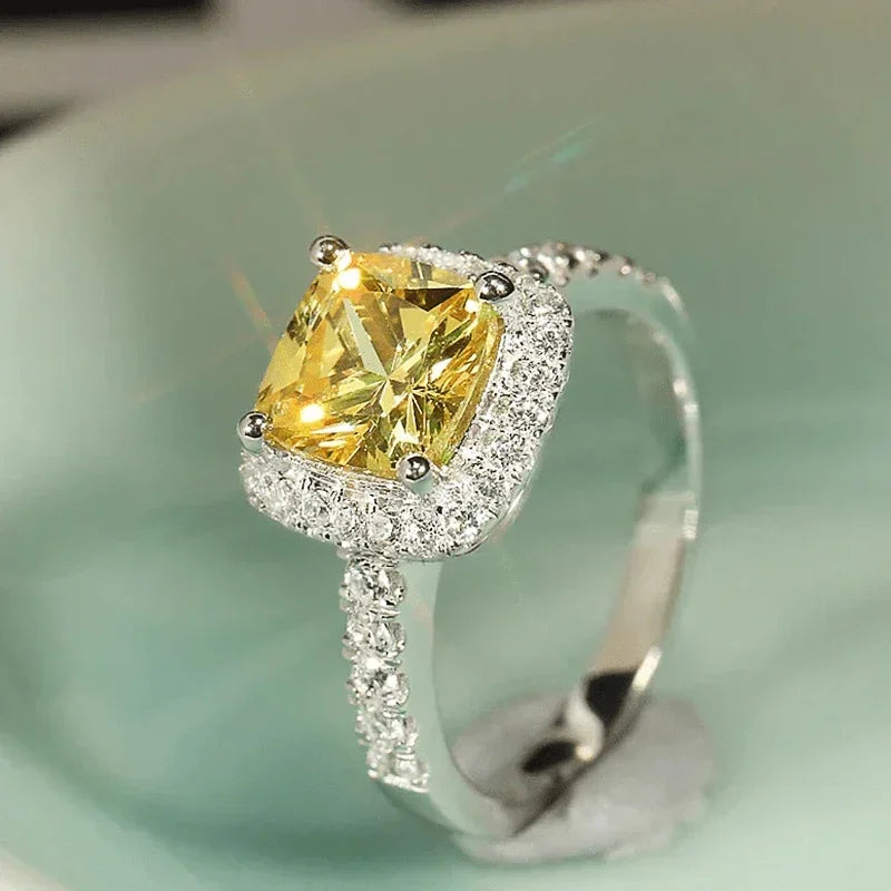 Elegant Yellow Cubic Zirconia Ring - Luxury Fashion Jewelry