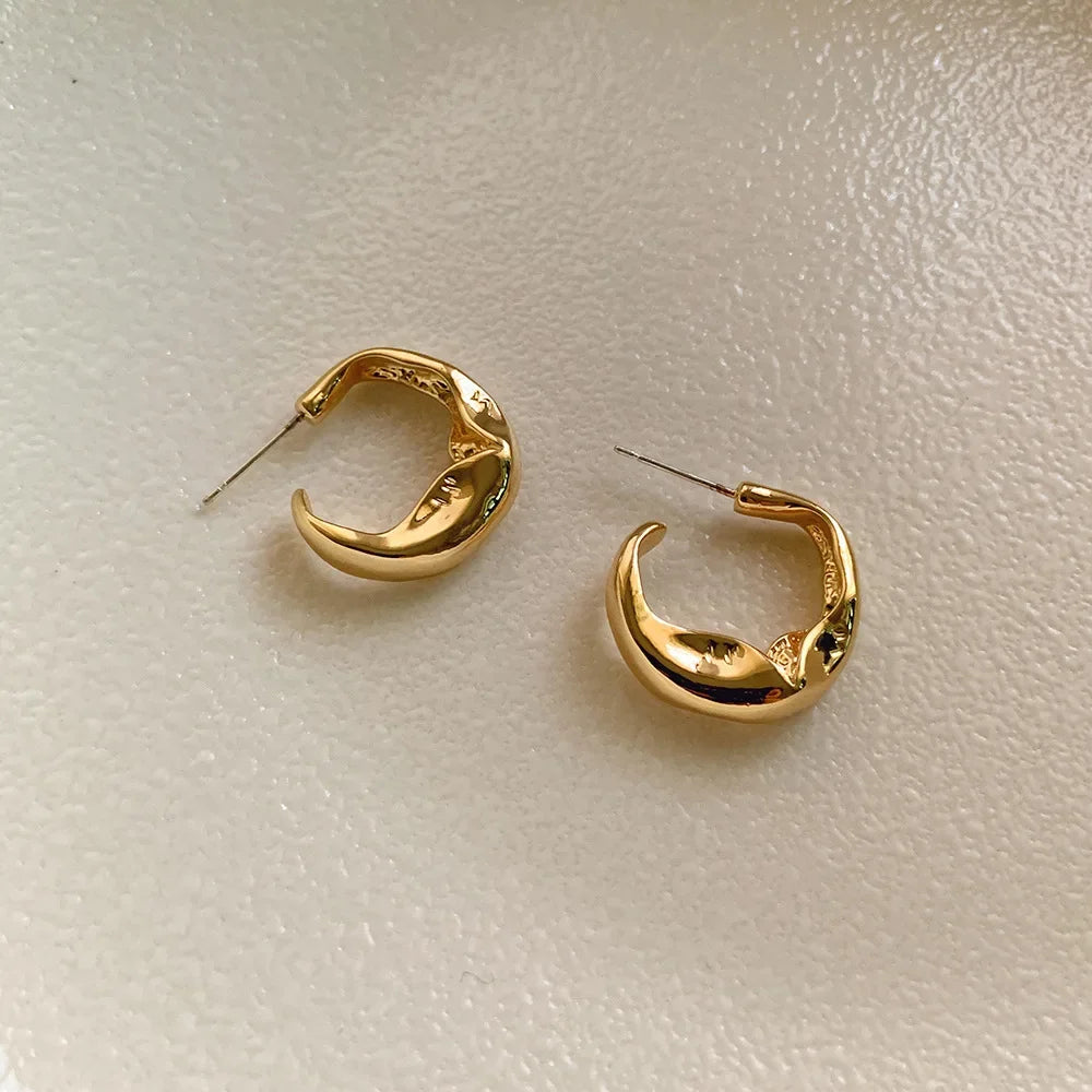 Elegant Geometric Hoop Earrings - Modern Irregular Circle Jewelry