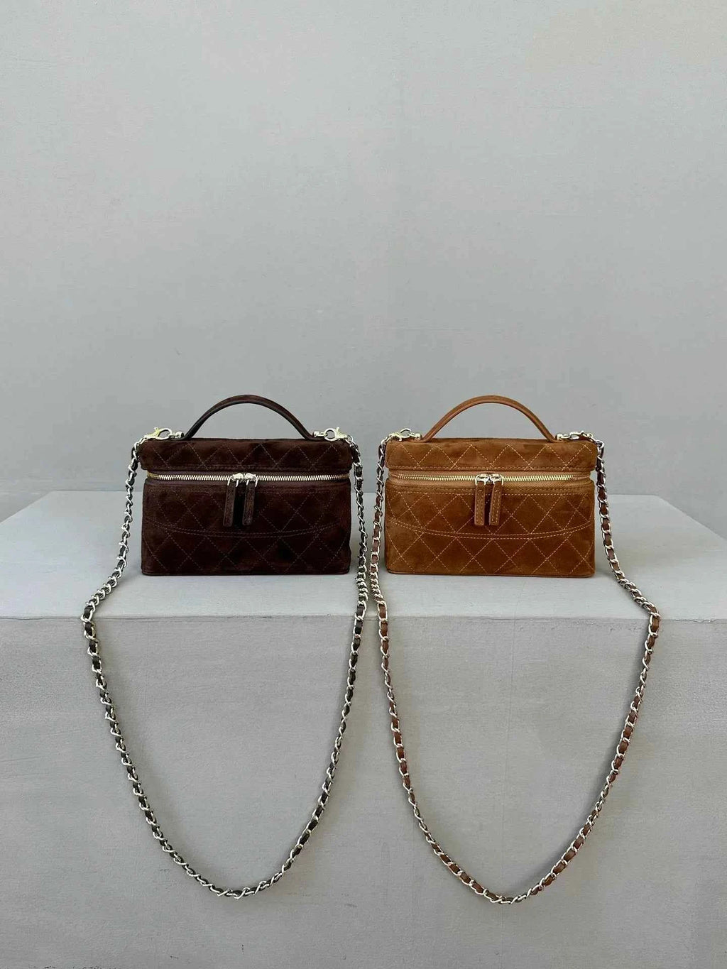 Elegant Frosted Suede Diamond Grid Chain Bag