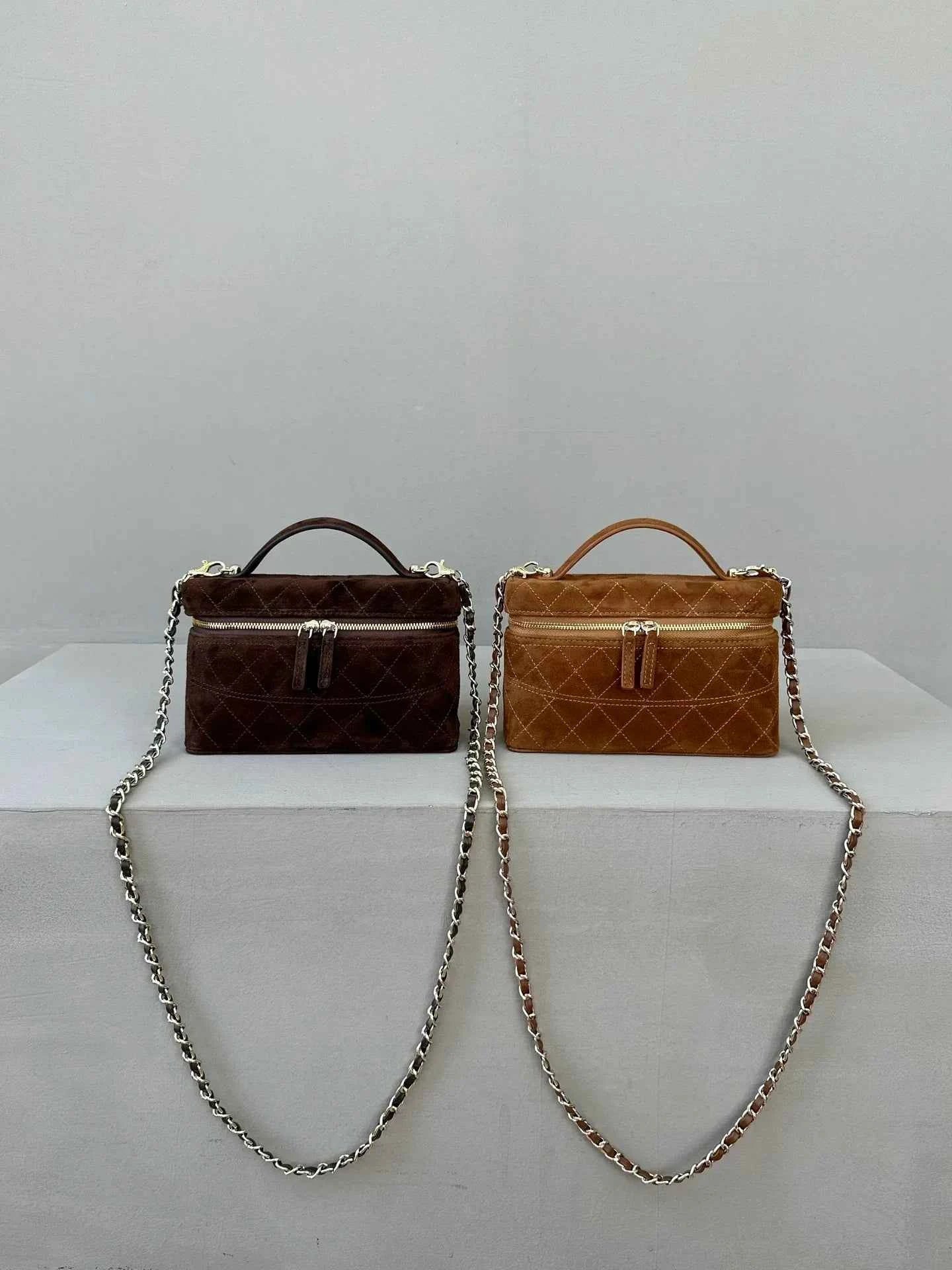 Elegant Frosted Suede Diamond Grid Chain Bag