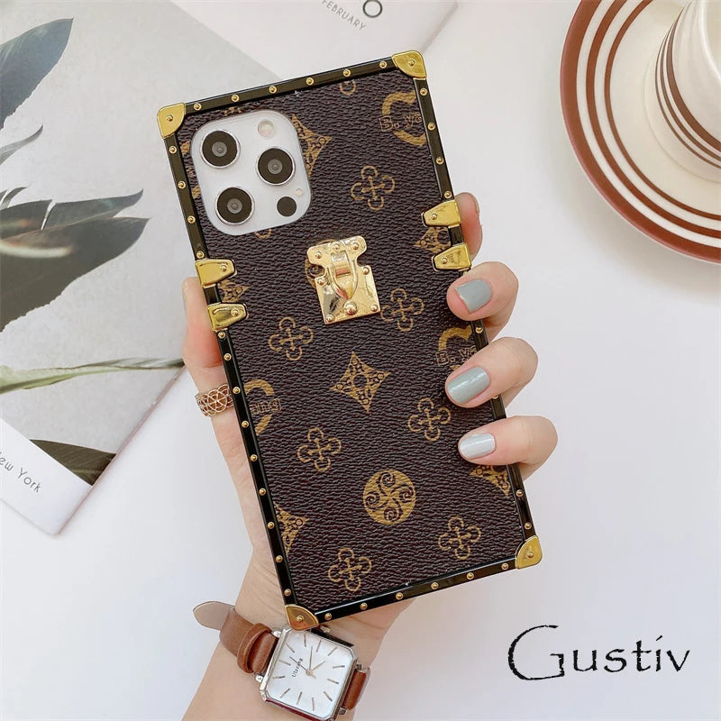 Luxury iPhone case - Elegant square design in beige PU leather for iPhone 16 Pro Max