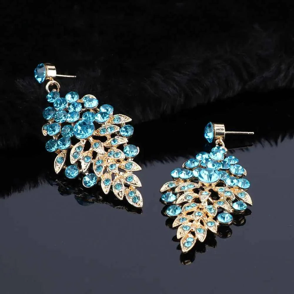 Elegant Crystal Jewelry Set - Rhinestone Necklace & Earrings