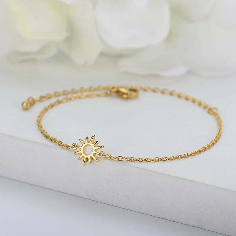 Elegant Zircon Flowers Bracelet - Luxury Gold Steel Jewelry