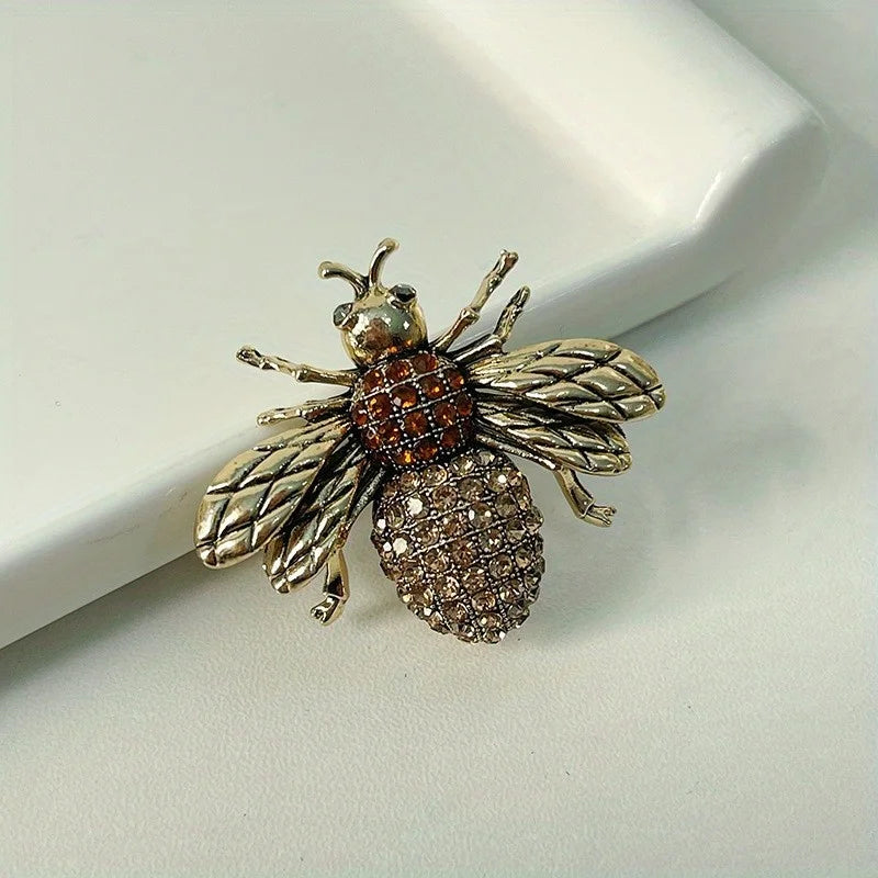 Elegant Crystal Bee Brooch Pin - Vintage Rhinestone Insect Badge