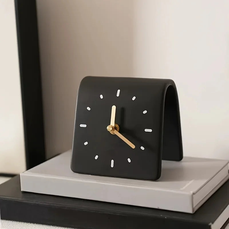 Elegant Silent Desktop Clock - Modern Design & Quiet Operation