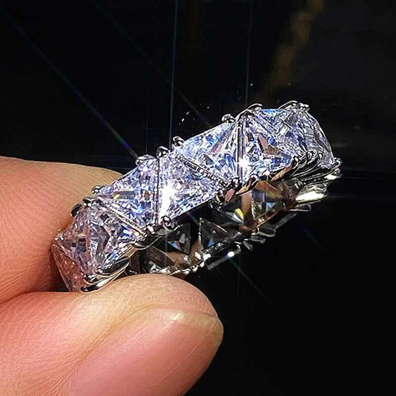 Elegant Triangular Zircon Ring in 925 Sterling Silver