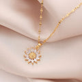 Elegant Gold Flower Necklace - Zirconia Light Luxury Pendant