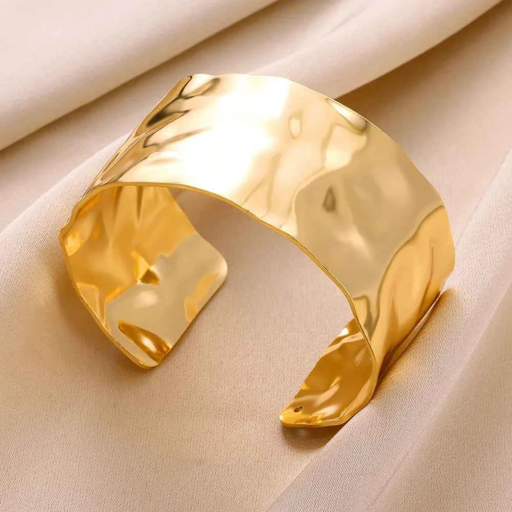 Exquisite Vintage Gold Open Cuff Bracelet - Luxury Stainless Steel Jewelry
