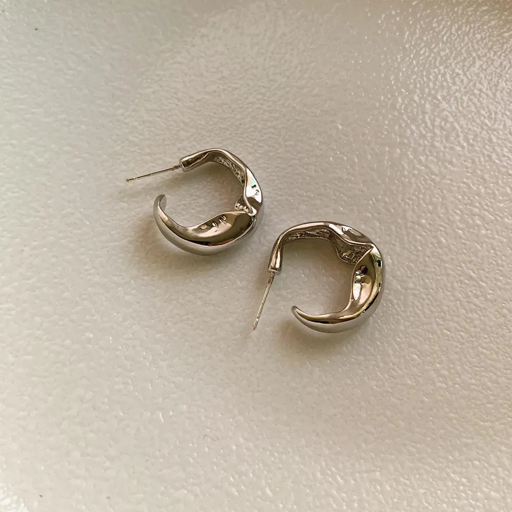Elegant Geometric Hoop Earrings - Modern Irregular Circle Jewelry