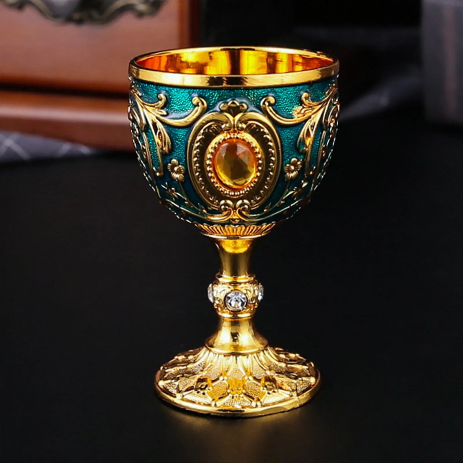 Elegant Retro Metal Wine Cup - Embossed Whiskey & Red Wine Glass