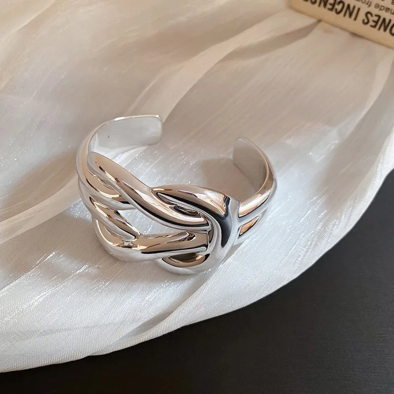 Elegant Luxury Wide Edge Bracelet - Personalized Temperament