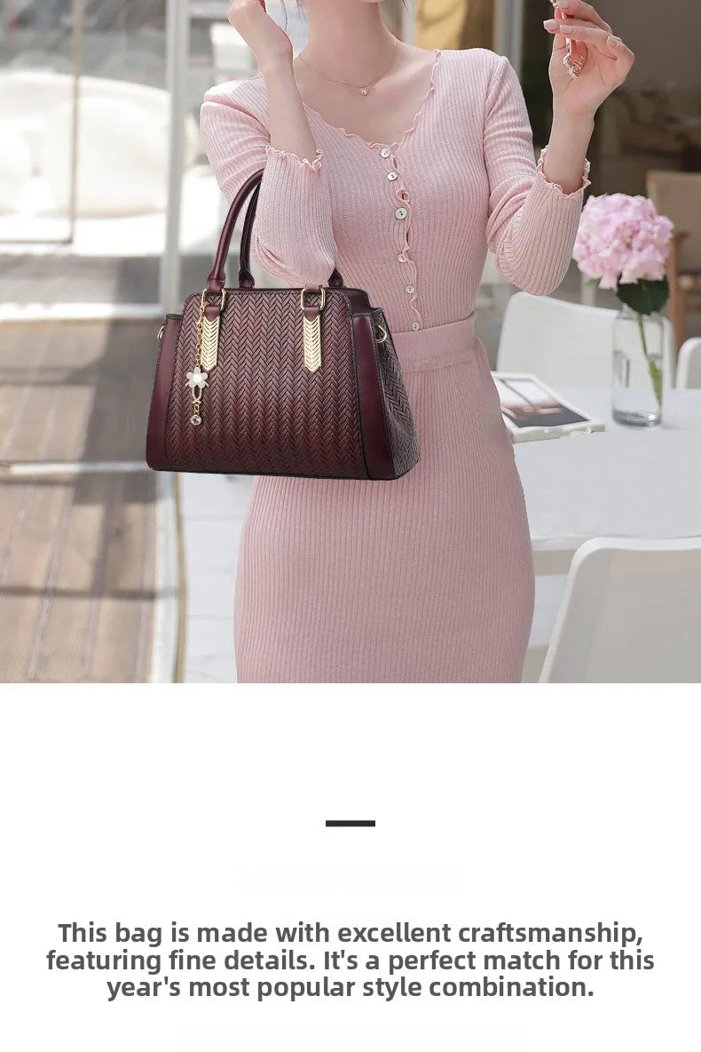 Elegant Commuter Bag - Large Capacity Single Shoulder Style