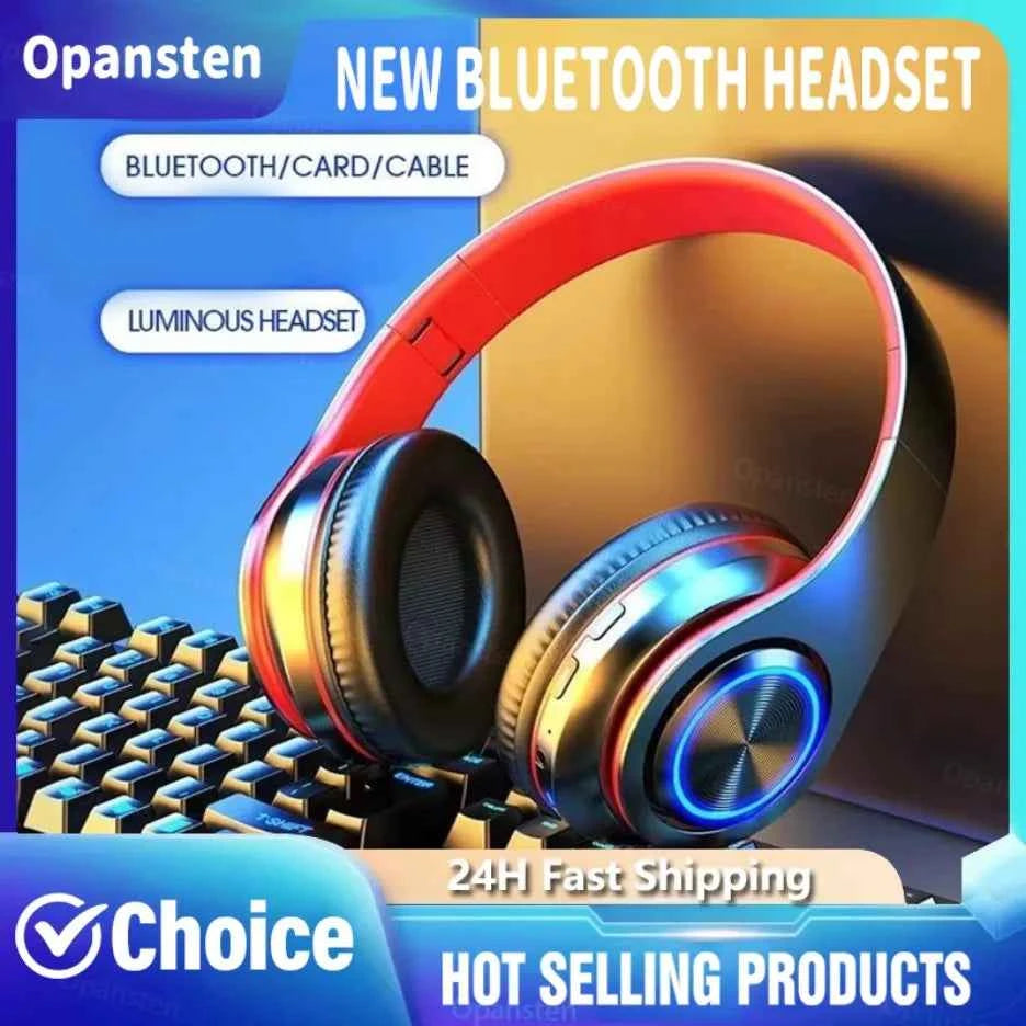 Wireless gaming headset - black with RGB lights and built-in microphone