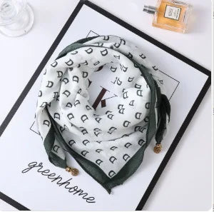 Luxury Silk Square Scarf - Magnetic Buckle & Print