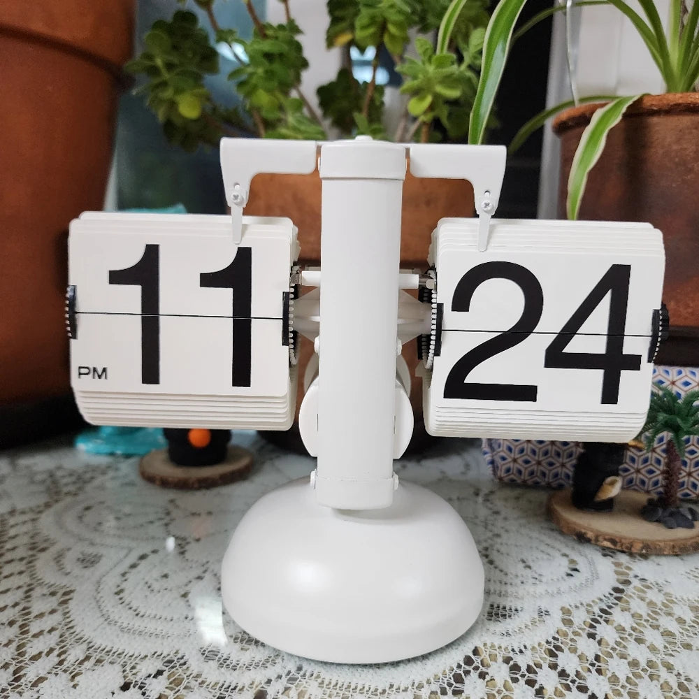 Elegant Automatic Flipping Clock - Modern Home Decor