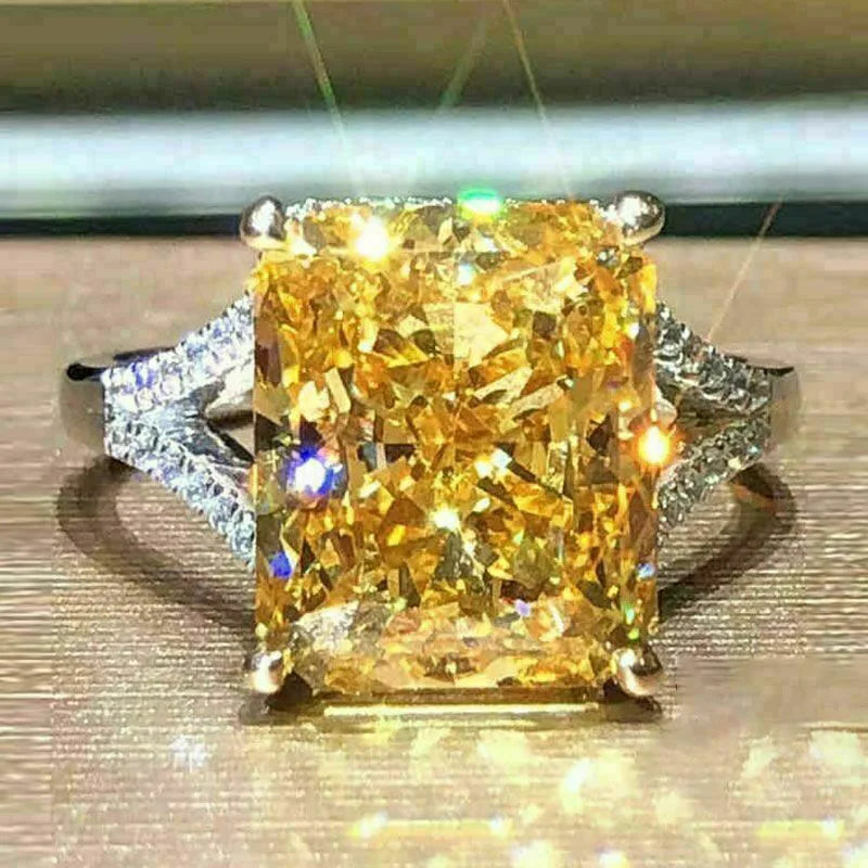 Elegant Yellow Cubic Zirconia Ring - Luxury Fashion Jewelry