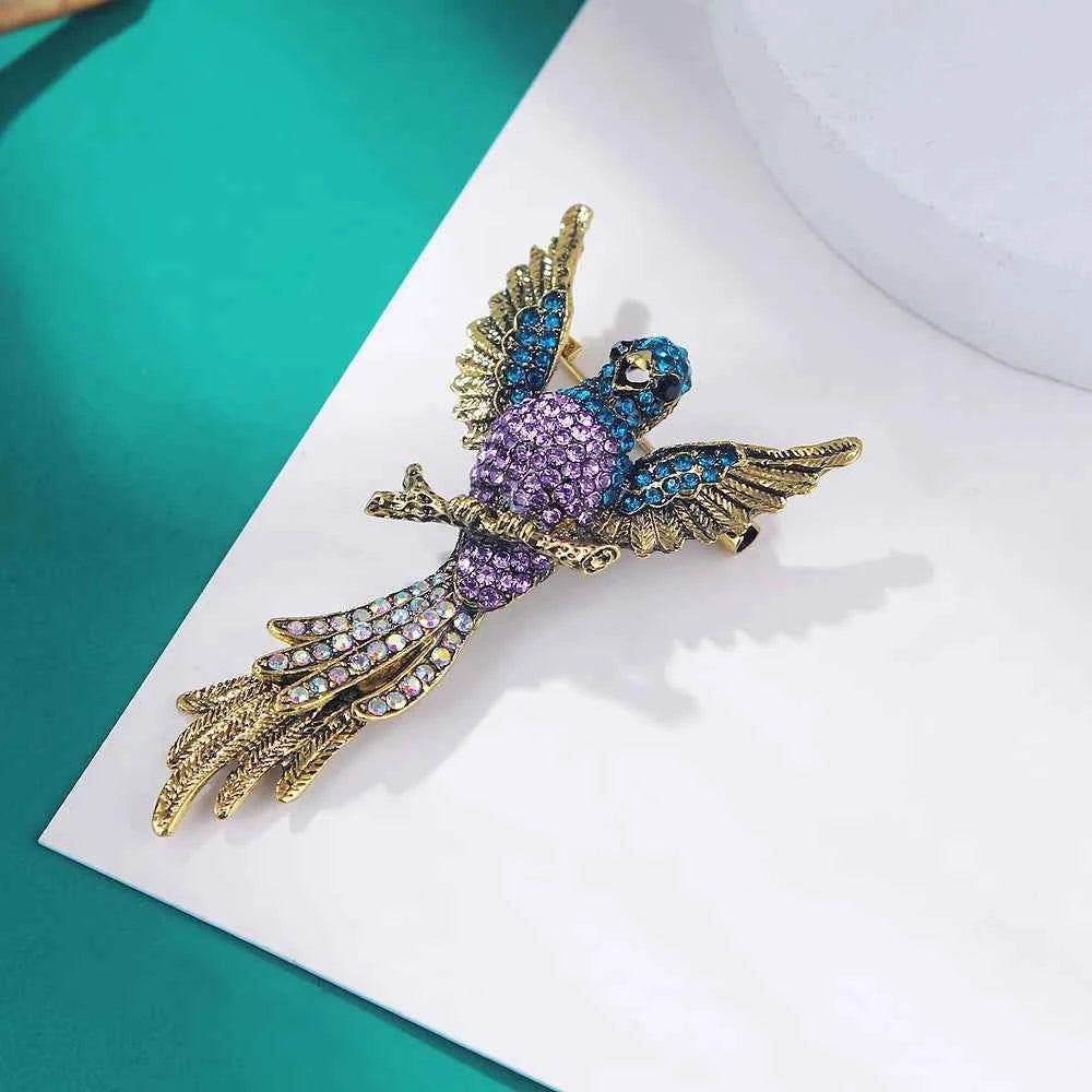Exquisite Crystal Hummingbird Brooch - Luxury Gold Pin