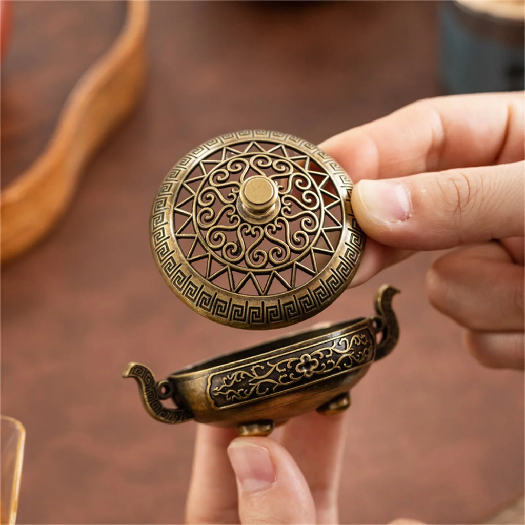 Elegant Copper Alloy Incense Burner - Hand-Carved Fretwork Design
