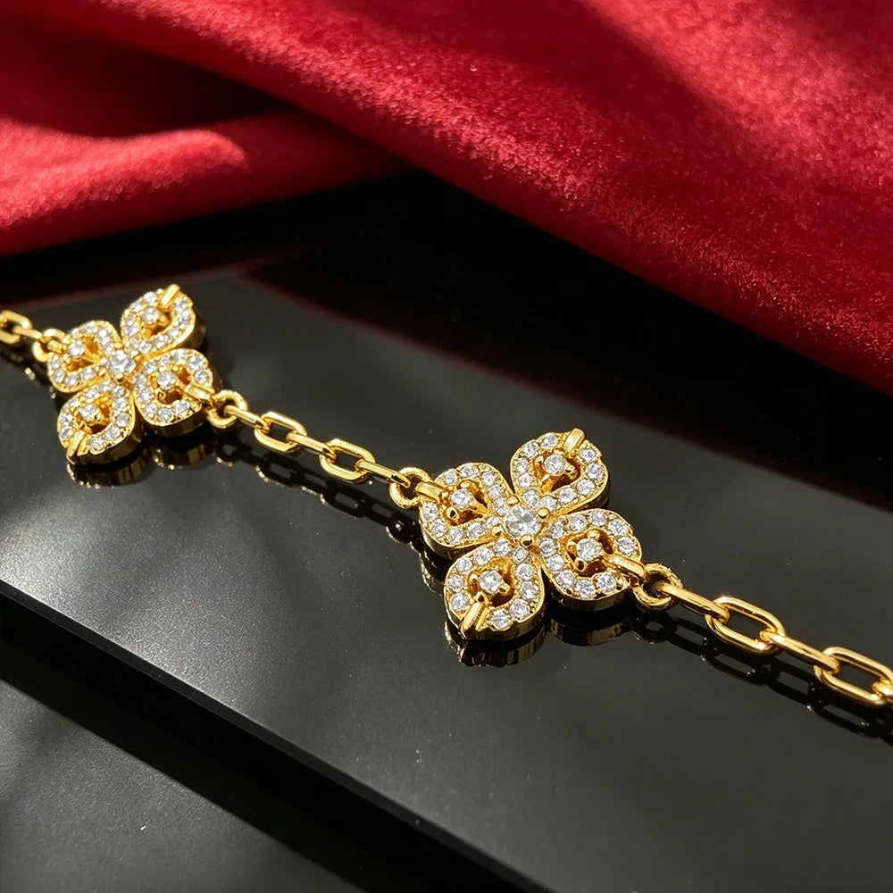 Elegant Diamond Clover Bracelet - 18K Gold Plated