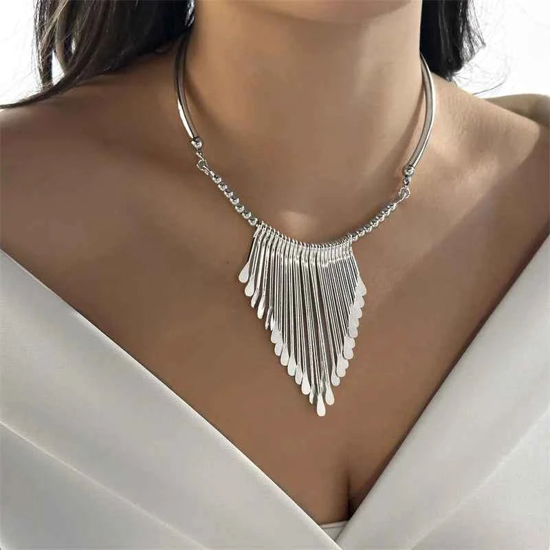 Elegant Bridal Choker Necklace - Gold Geometric Tassel Pendant