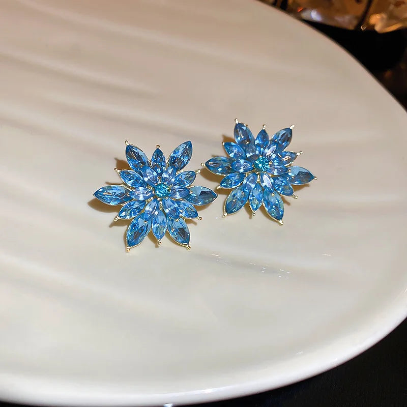Luxury Crystal Flower Stud Earrings - Elegant Floral Design