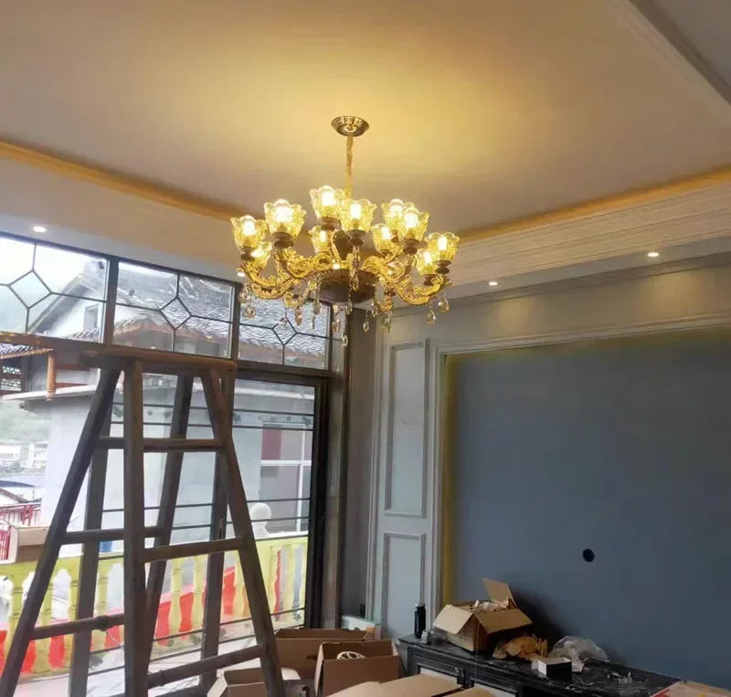 Elegant French Retro Chandelier - Grand Crystal Lighting