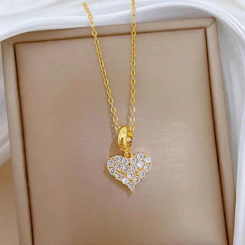 Elegant Titanium Steel Heart Necklace - Gold Fashion Jewelry