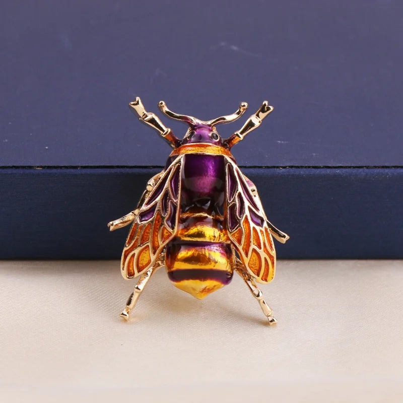 Elegant Crystal Bee Brooch Pin - Vintage Rhinestone Insect Badge