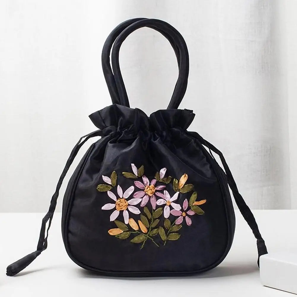 Elegant Embroidery Drawstring Bag - Vintage Hanfu Accessory
