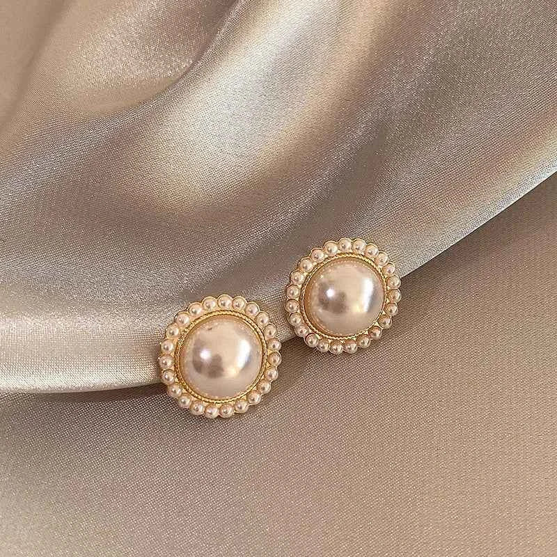 Elegant Gold Pearl Stud Earrings - Geometric Round Jewelry