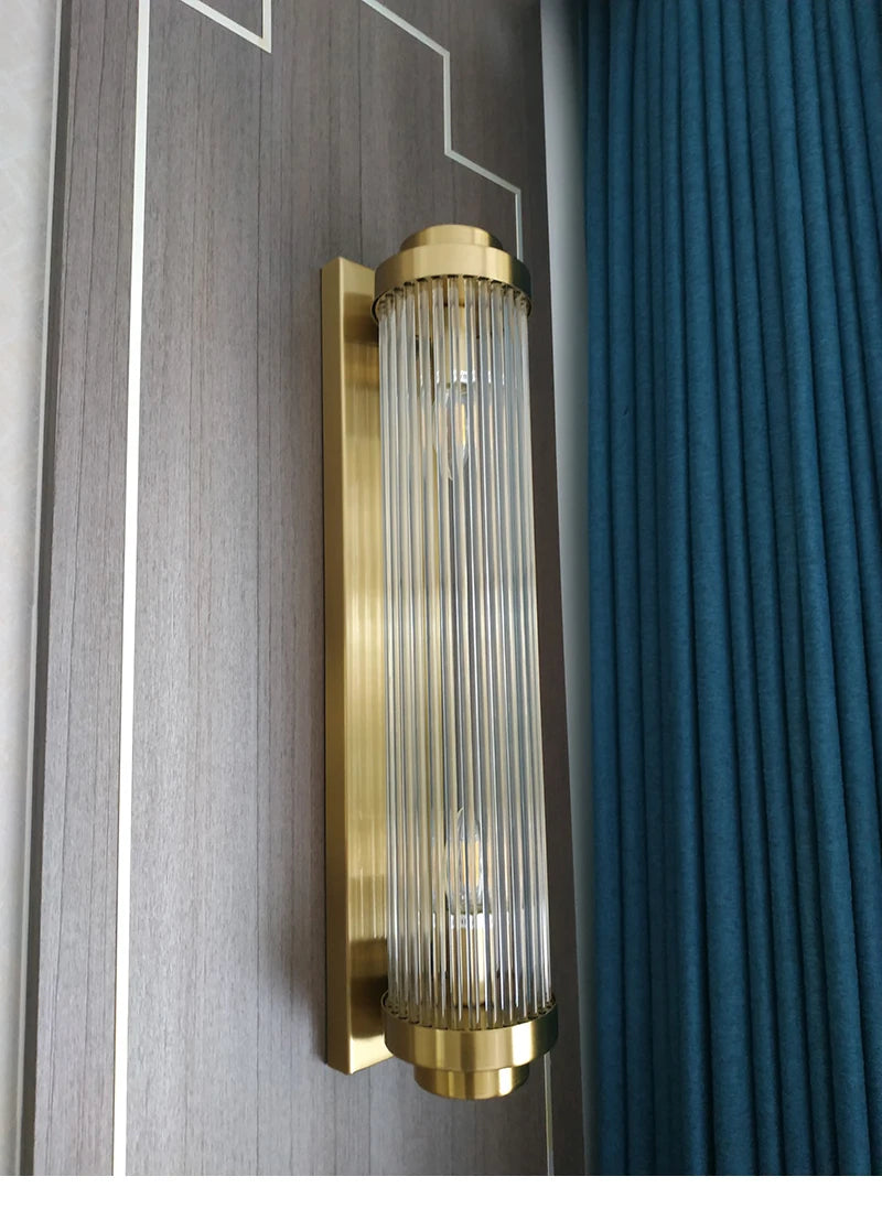 Elegant Modern Wall Sconce - Brushed Gold LED Lamp