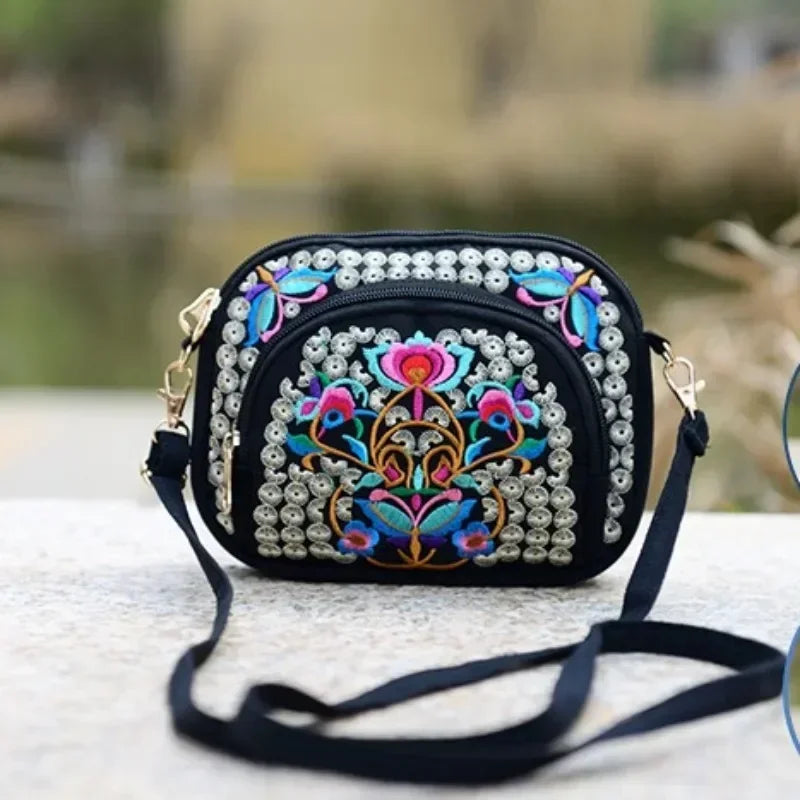 Elegant Embroidered Crossbody Bag - Vintage Floral Design