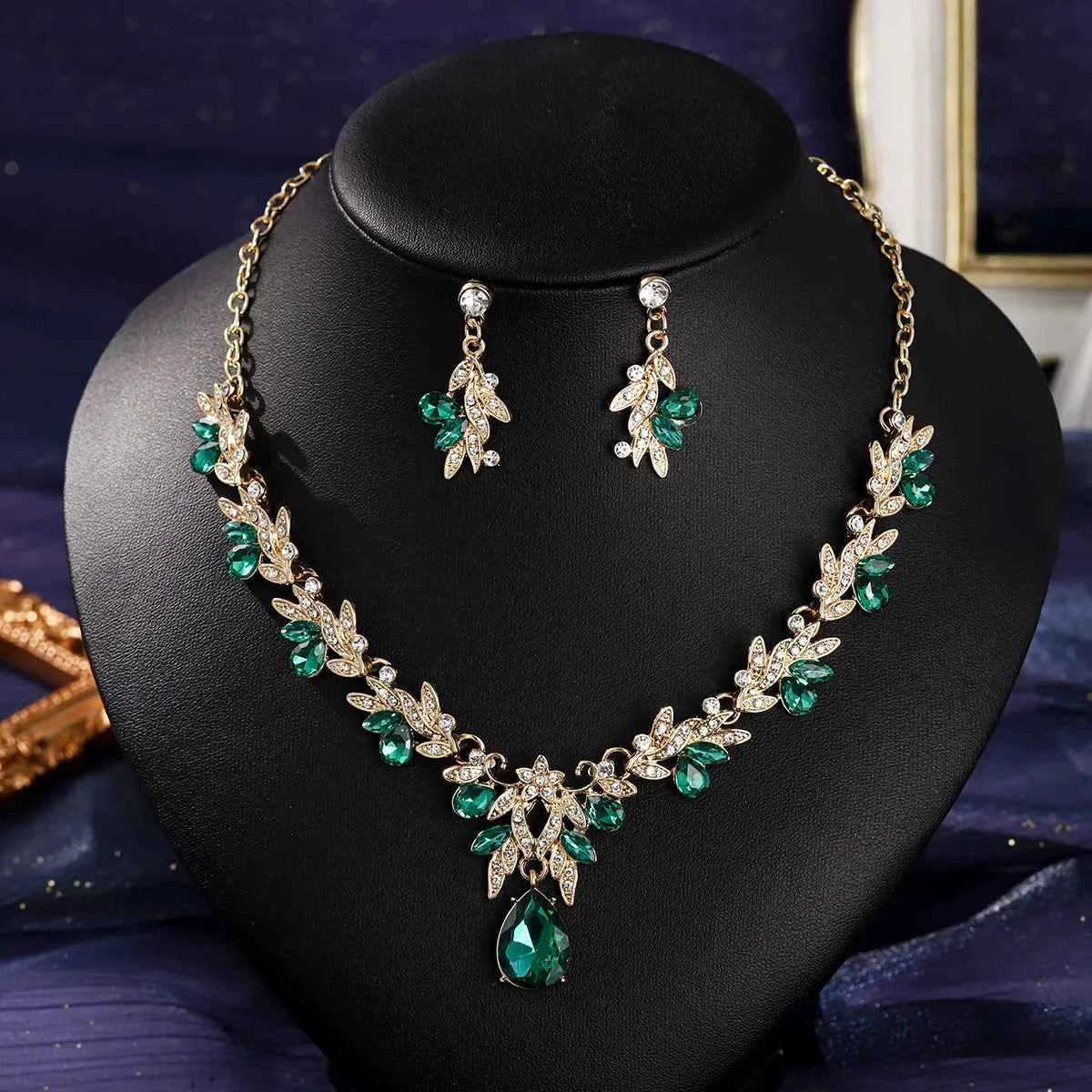 Exquisite Luxury Rhinestone Bridal Jewelry Set - Crystal Necklace & Earrings