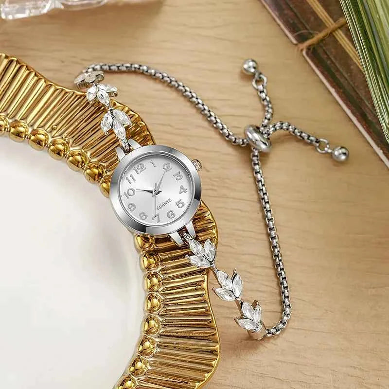 Elegant Rhinestone Quartz Watch - Luxury Bracelet Timepiece