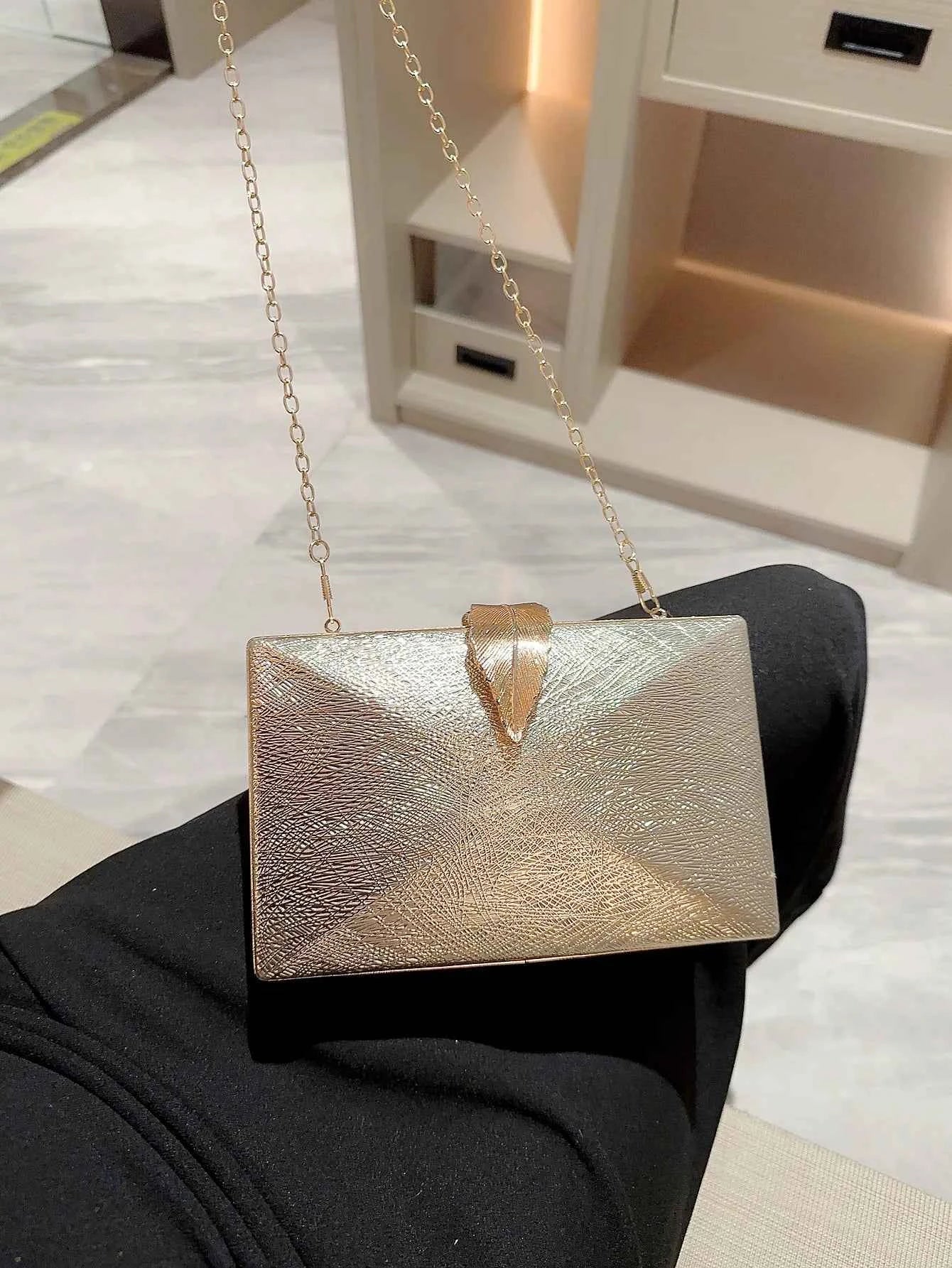 Elegant Gold Evening Clutch - Leaf Buckle Box Bag
